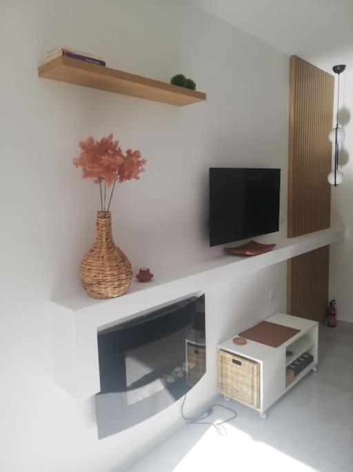 Brio Luxurious Urban Stay In Heraklio,Wifi,Αc Iraklion Buitenkant foto